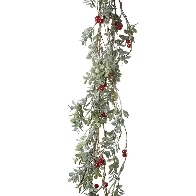 FOLIAGE GARLAND WITH BERRIES